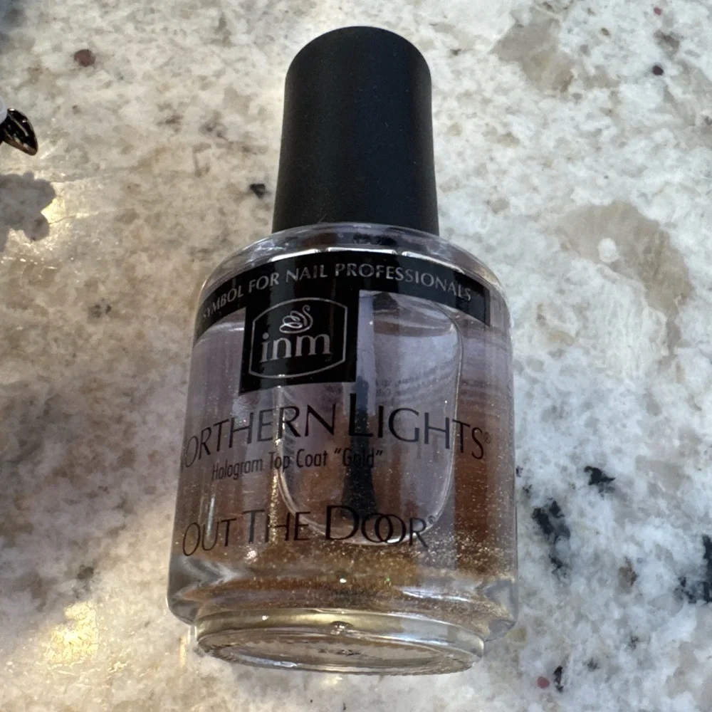 Women’s Hair Accessories Bundle + INM Northern Lights Top Coat